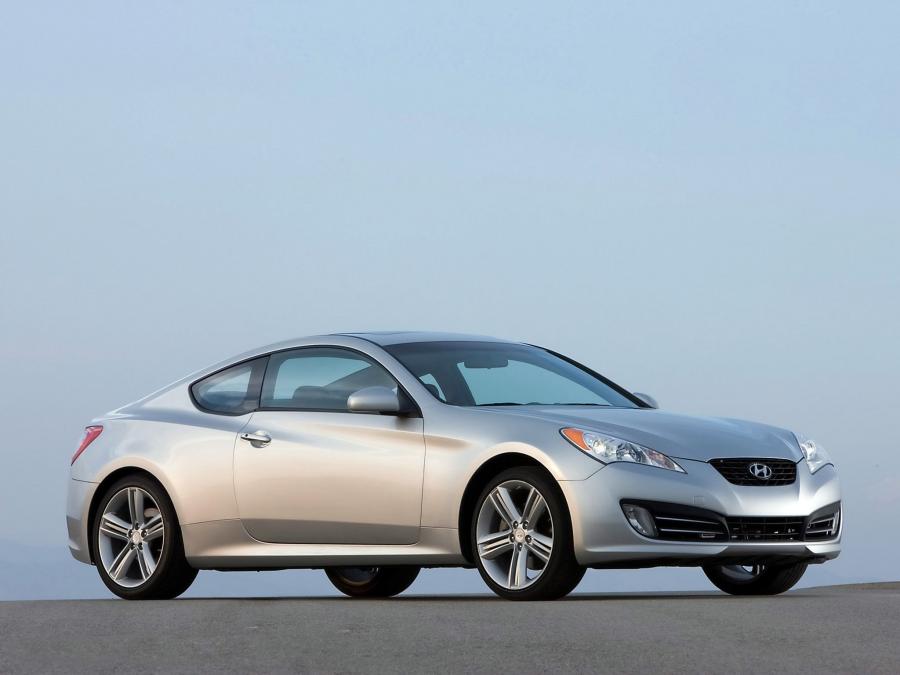  Hyundai Genesis Coupe 2009 года  (US) (фото 10 из 30)